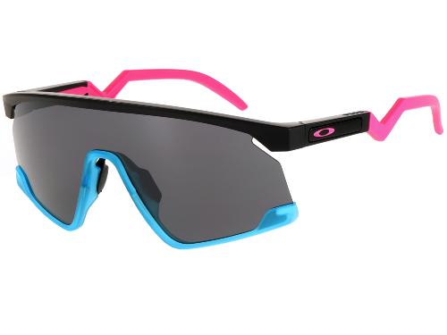 OAKLEY OO928005 Lunette de soleil BXTR